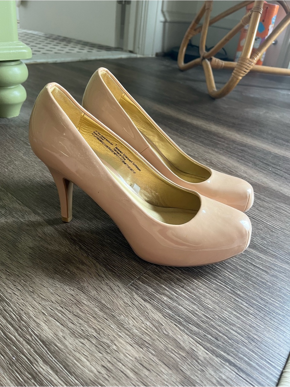 Mossimo Supply Co. Nude Patent Round-Toe Heels